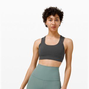 Geared To Train Lululemon Sports Bra - Size 6 NWT